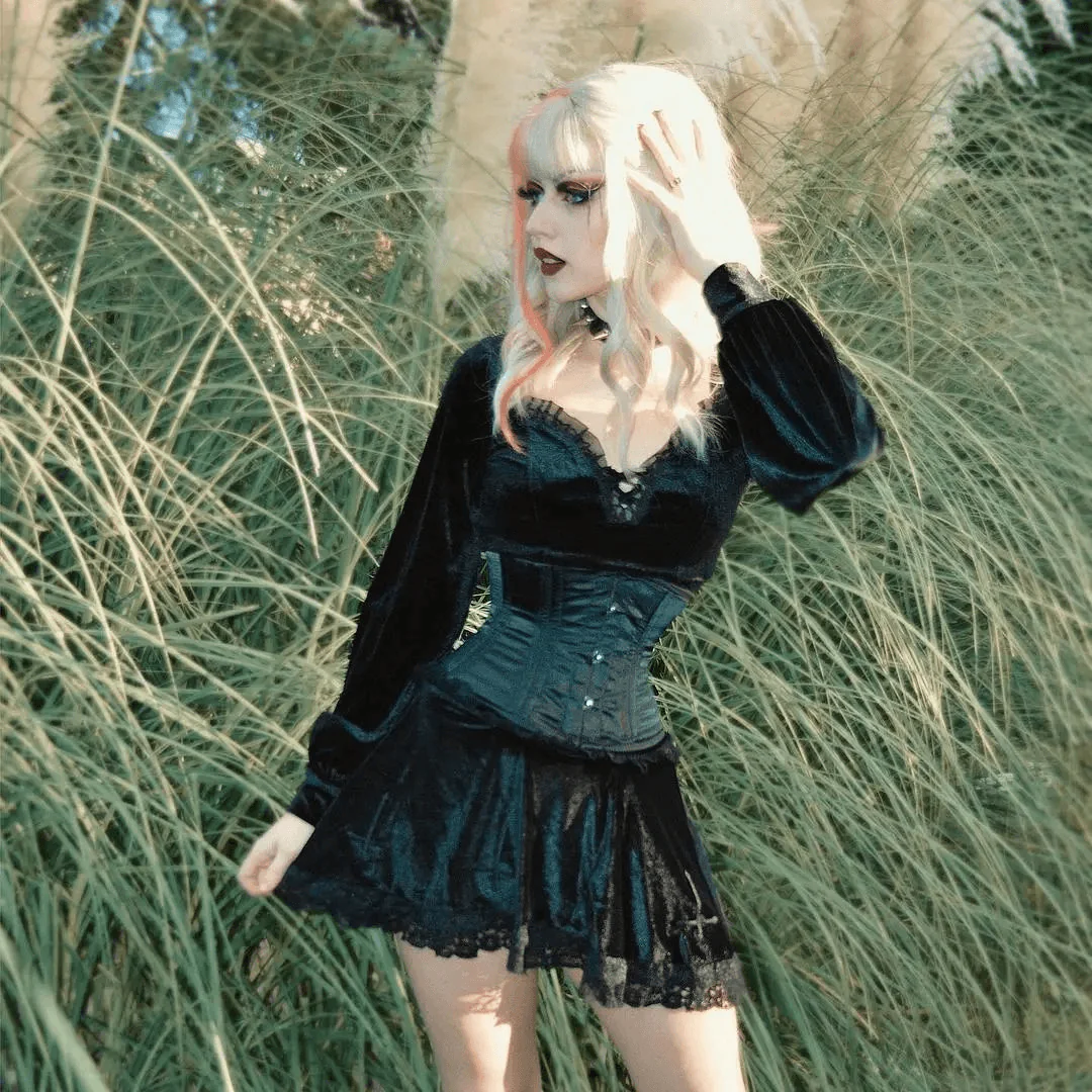 Classic Gothic Skirt - Image 2