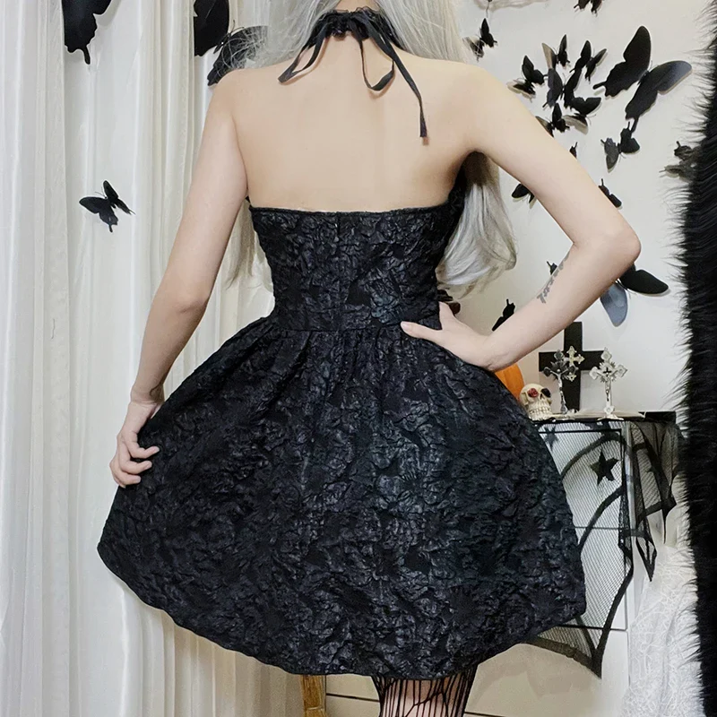 Elegant Gothic Dress - Image 3