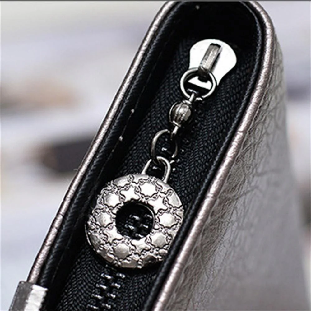 "Skull for Elegance" Wallet - Image 9