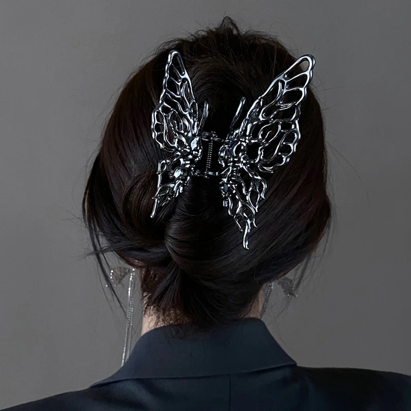 Gothic Butterfly Hair Clip - Image 4
