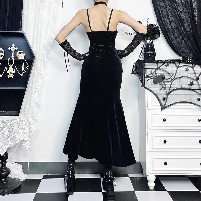 Gothic Evening Dress - Image 3
