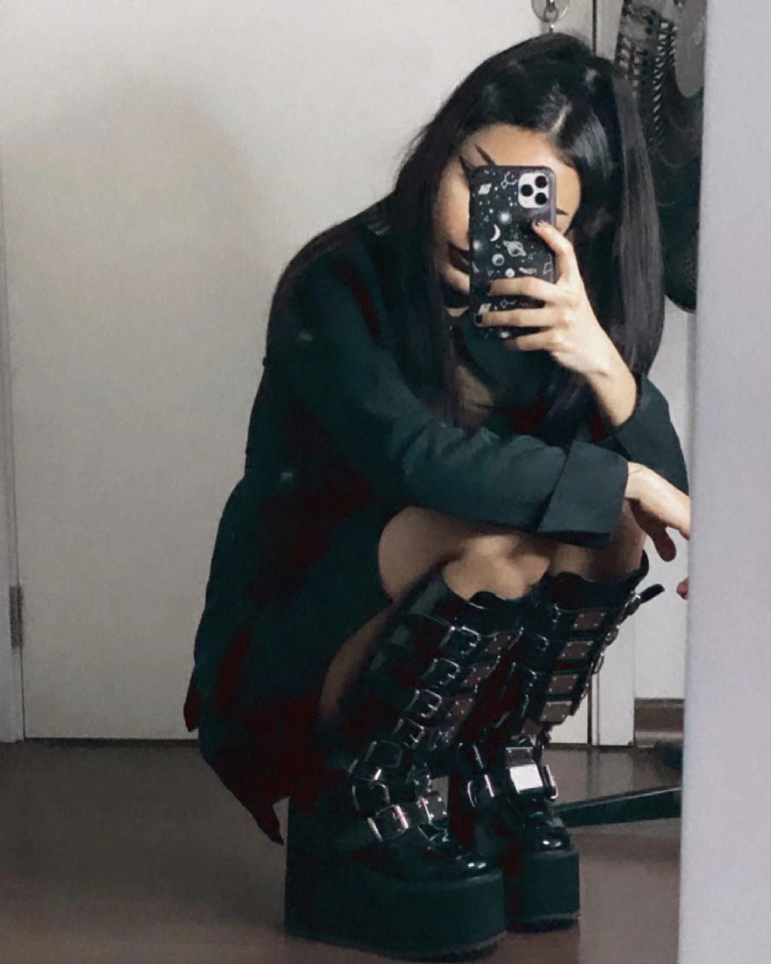 Gothic Swing Boots - Image 13