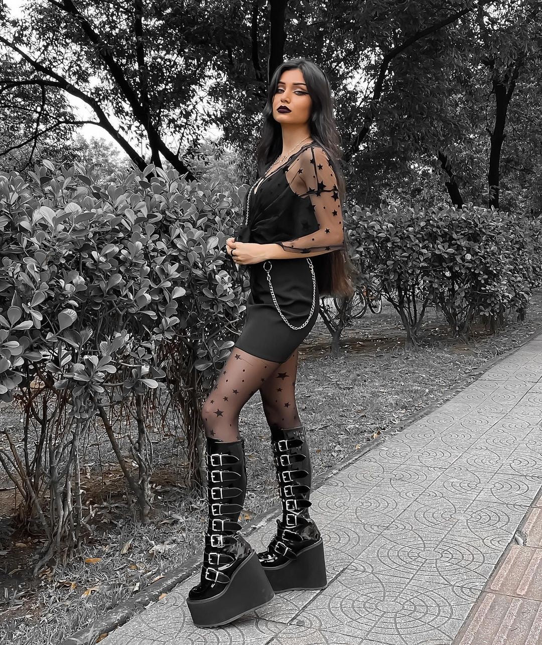 Gothic Swing Boots - Image 7