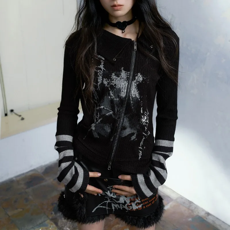 Gothic Zipper Top - Image 4