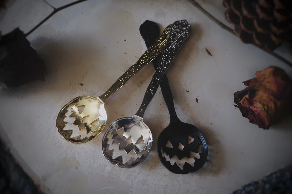 Haunted Hallows Teaspoon - Image 4