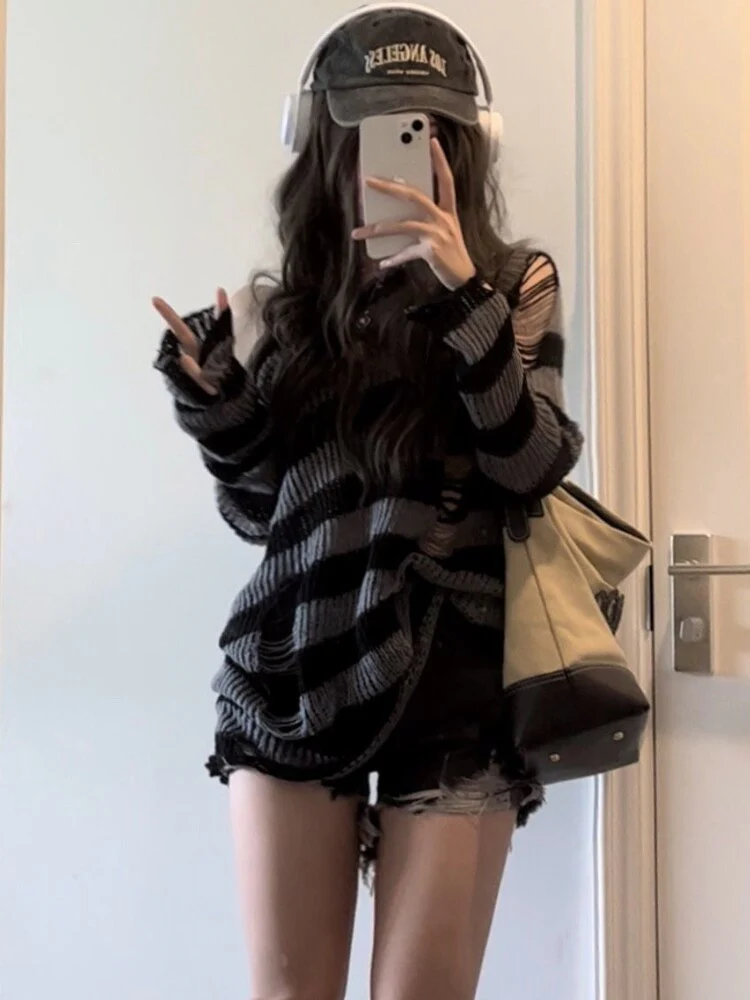 Knitted Hollow Out Sweater - Image 4