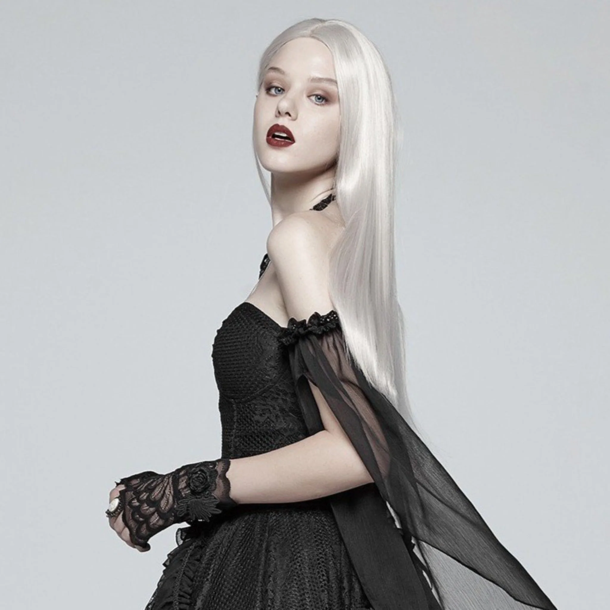 Aerial Feathers Gloves - Image 4