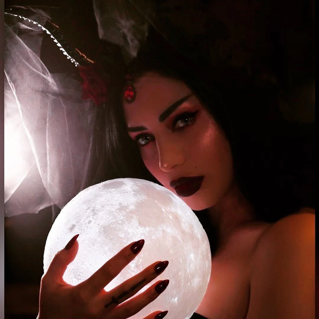Dark Moon Lamp - Image 2