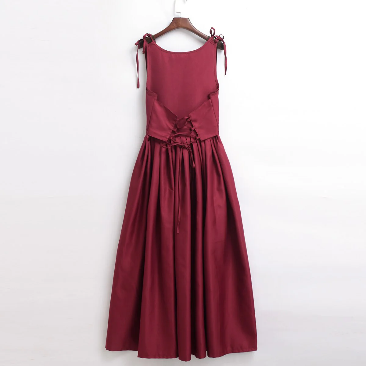 Medieval Renaissance Dress - Image 8