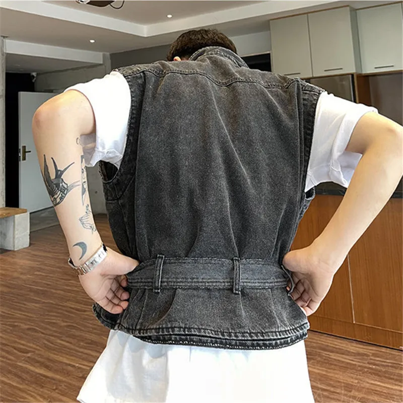Men's Cargo Vest - Image 2