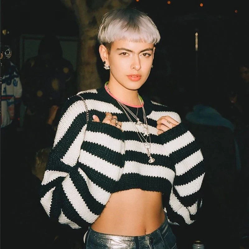 Oversized Aesthetic Sweater - Image 5