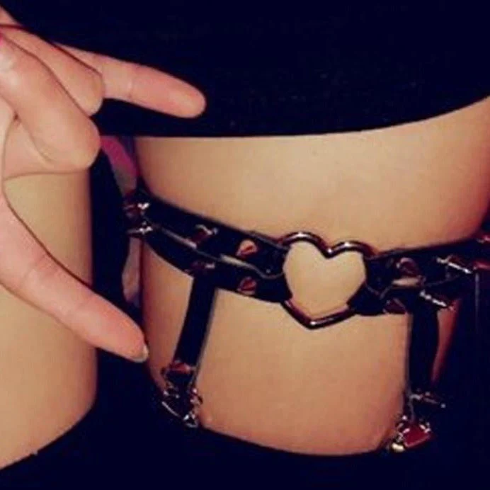Punk Heart Garter - Image 5