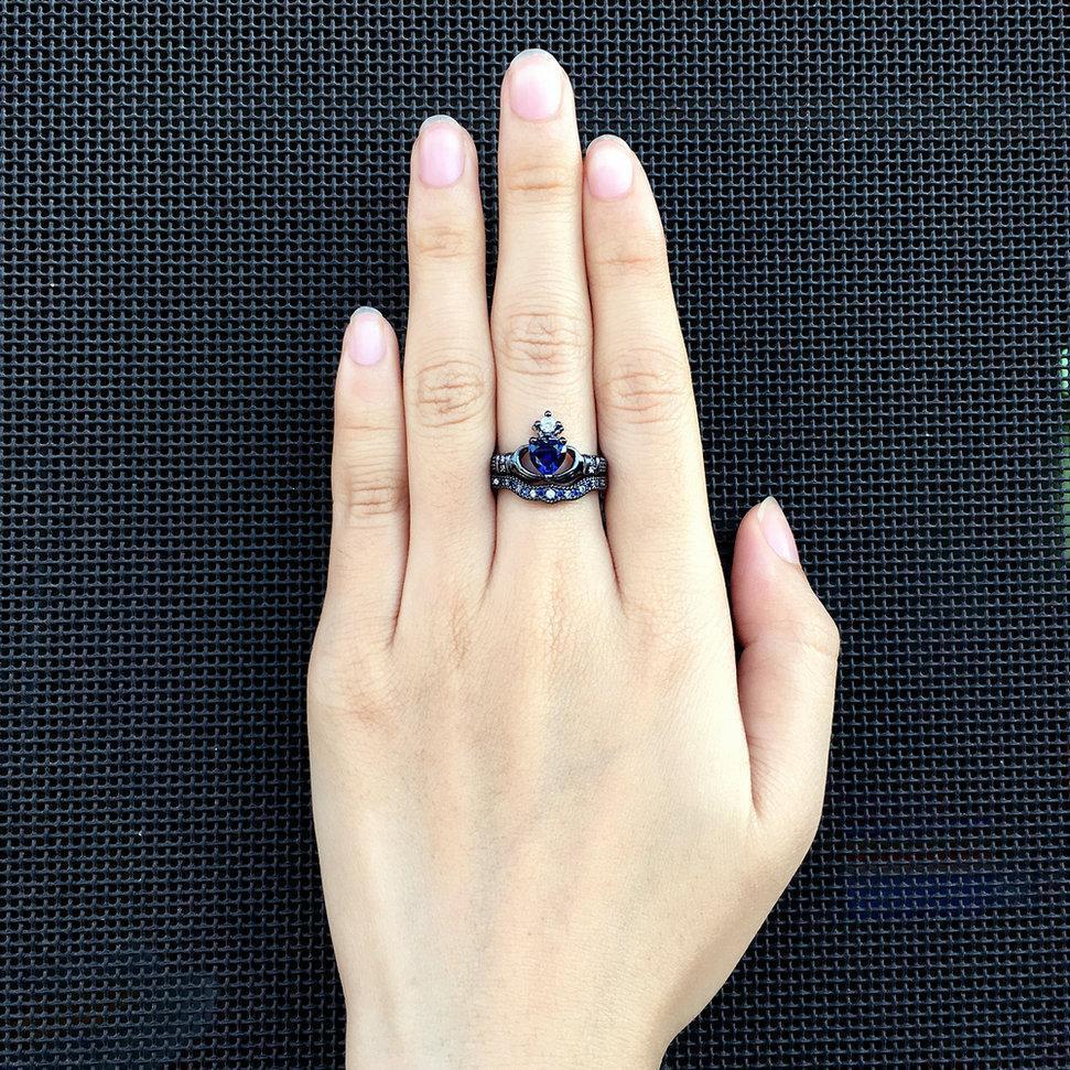 Gothic Heart Ring - Image 5