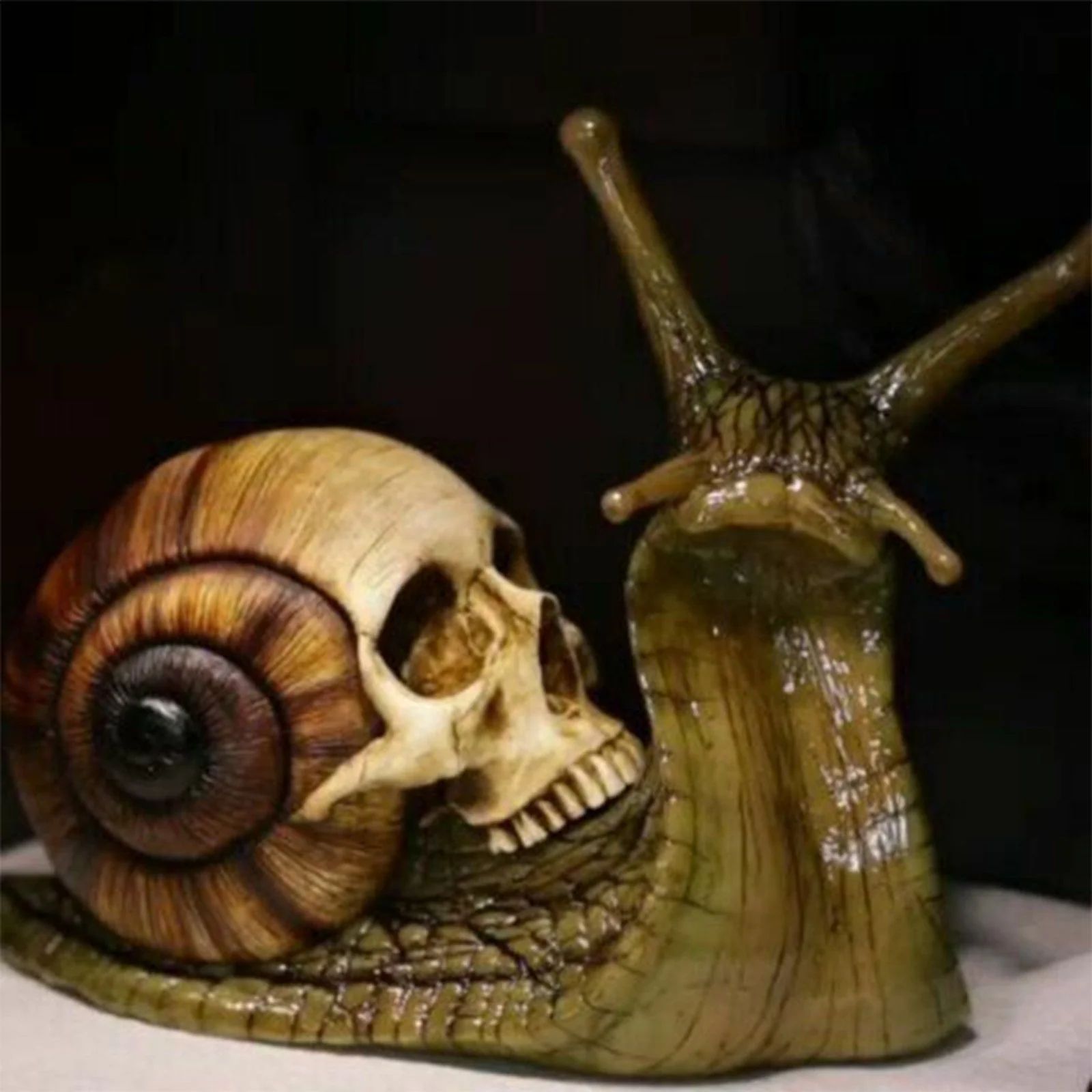 Snail & Skull Ornament - Image 7
