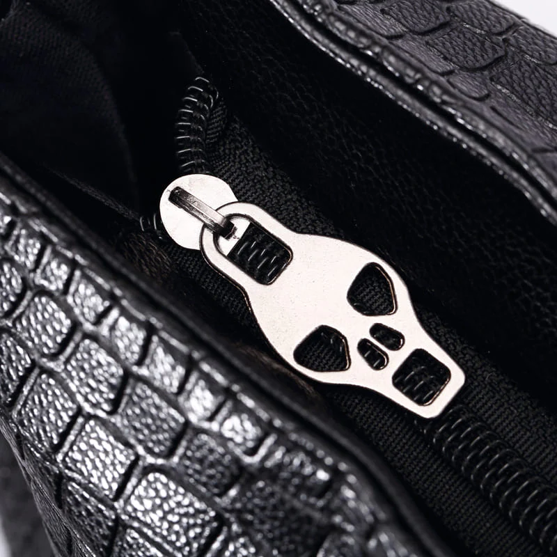 The Big Basic Skull Tote - Image 6