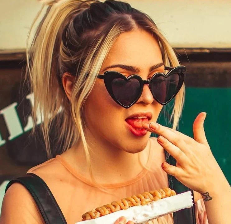 The Black Heart Sunglasses - Image 3