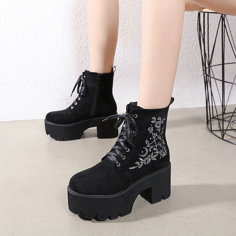 The Forest Witch Boots - Image 3