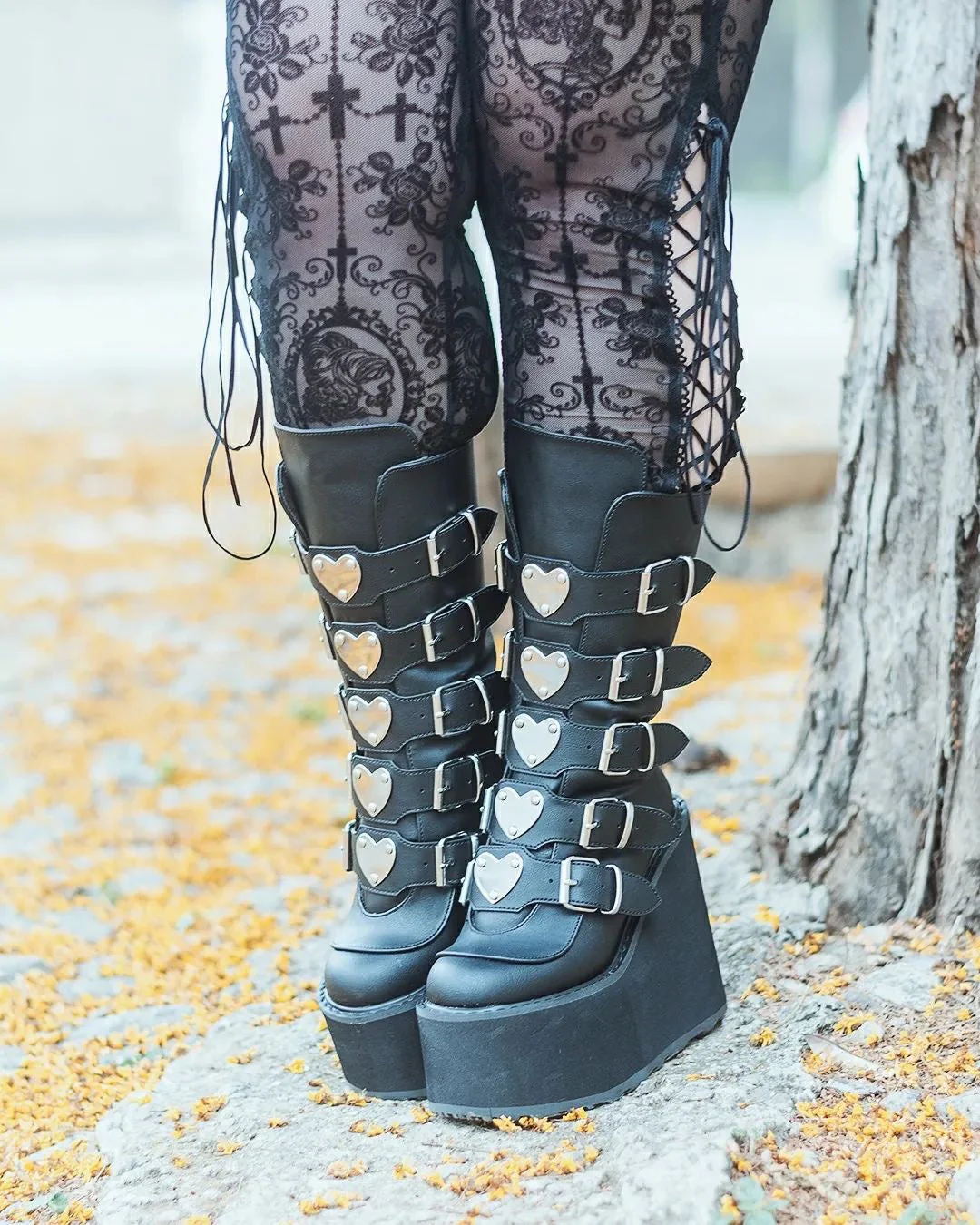 The Lace Cameo Leggings - Image 19