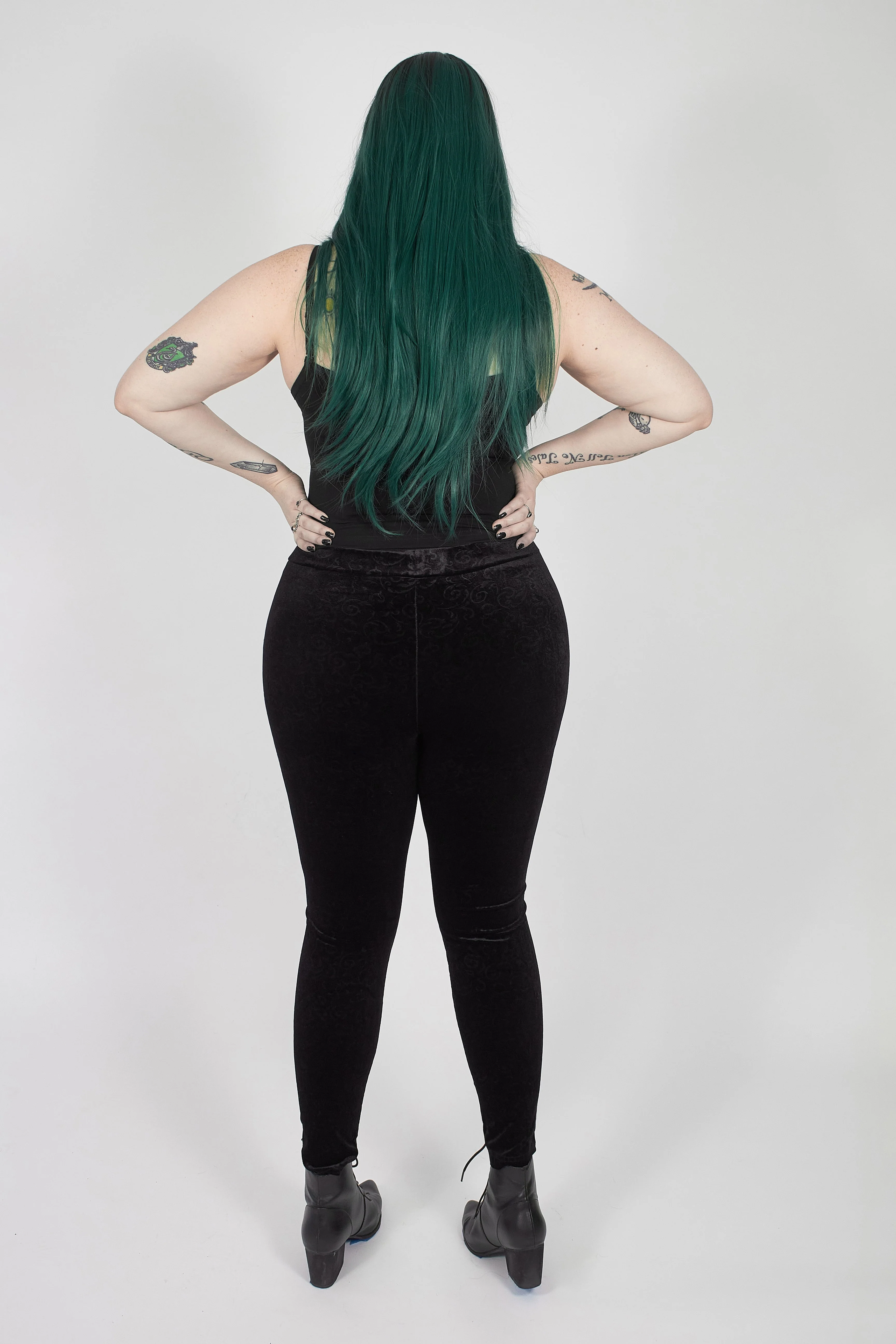 The Velvet Diva Leggings - Image 5