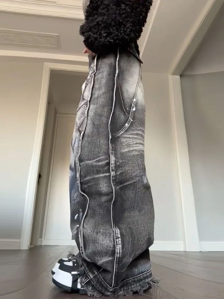Woman's Cargo Pants - Image 3