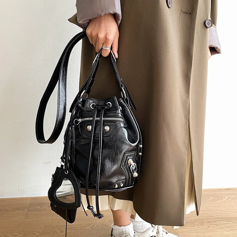 Women's Bucket Bag - Image 2