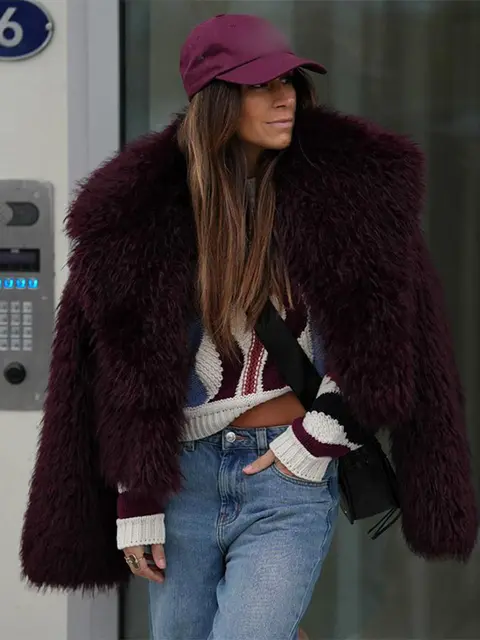 Women's Faux Fur Coat Burgundy - Image 4