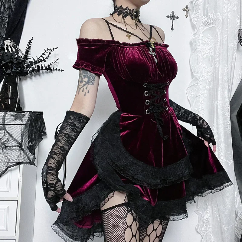 Women's Gothic Dress - Image 2