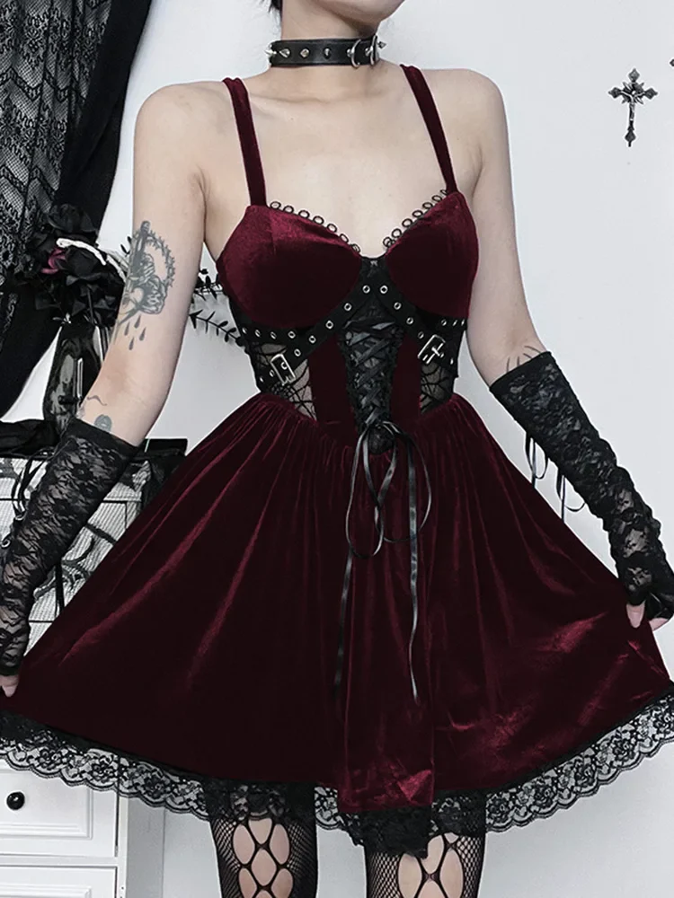 Women's Gothic Dress - Image 2