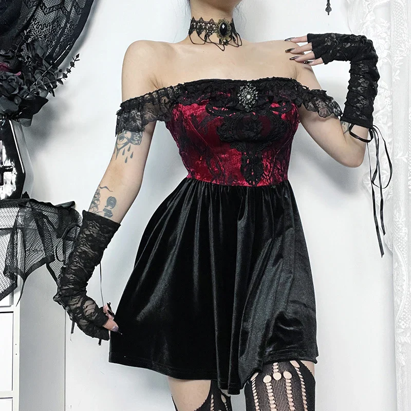 Women's Gothic Dress - Image 2