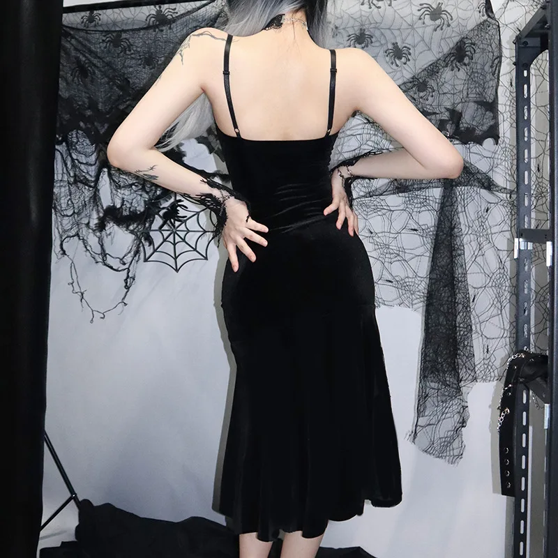 Women's Gothic Dress - Image 3