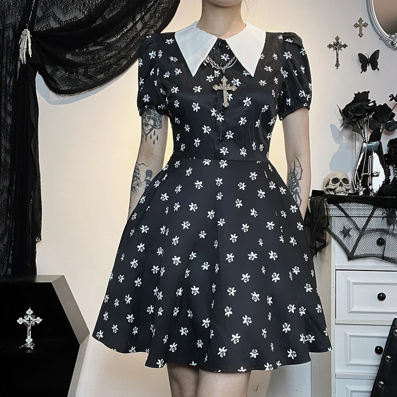 Women's Gothic Dress - Image 2