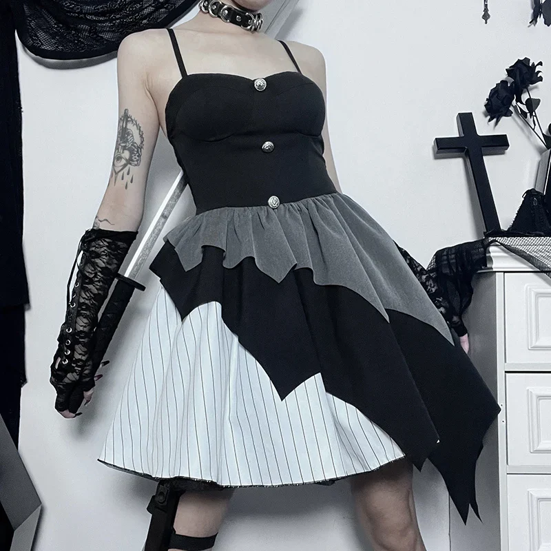 Women's Gothic Dress - Image 2