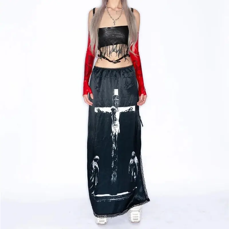 Women's Gothic Skirt - Image 2