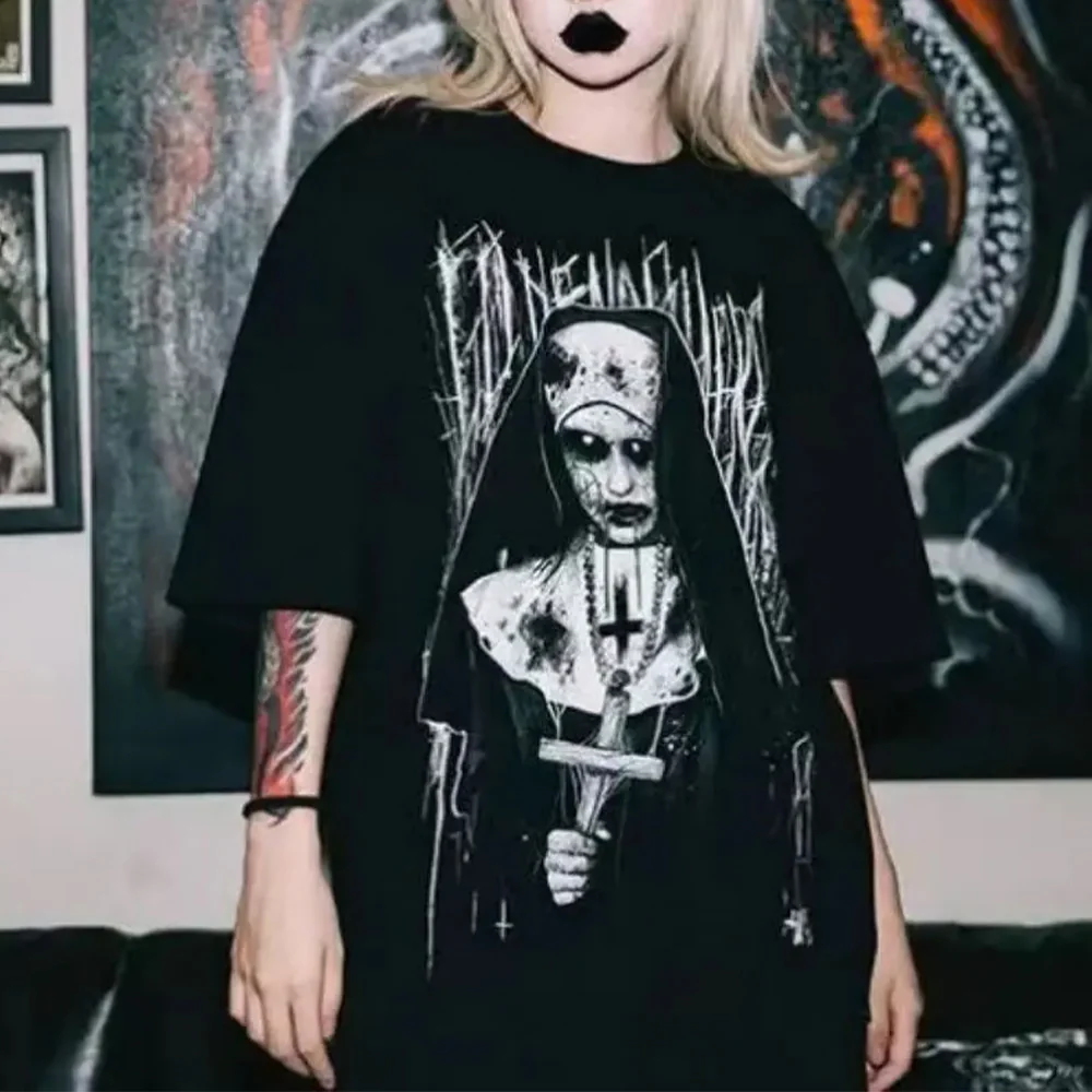 Women's Gothic T-Shirt - Image 2