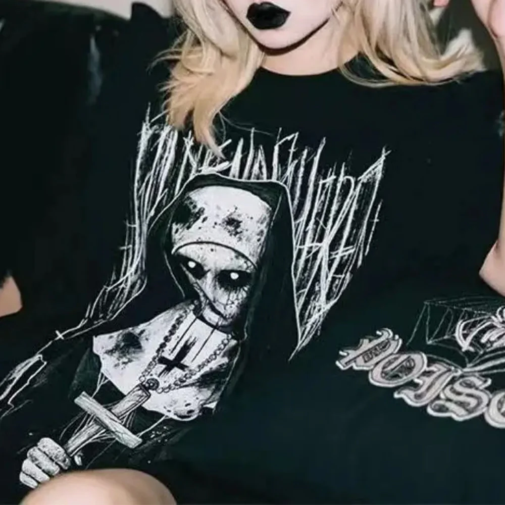 Women's Gothic T-Shirt - Image 3