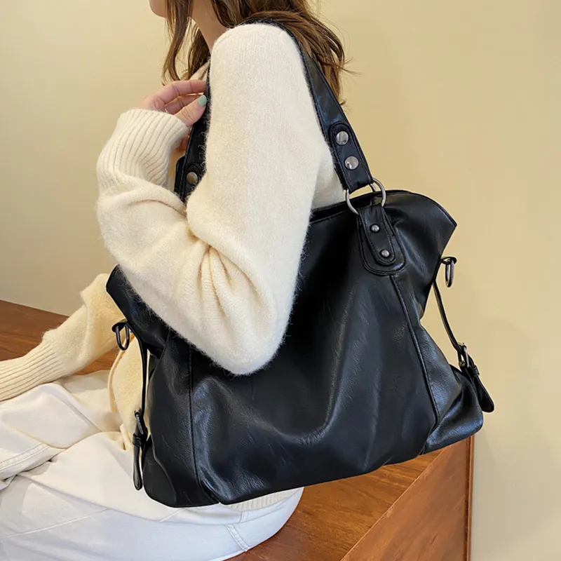 Women's Handbag - Image 3