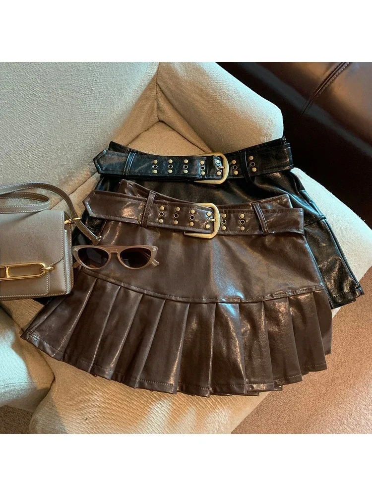 Women's Leather Skirt - Image 3