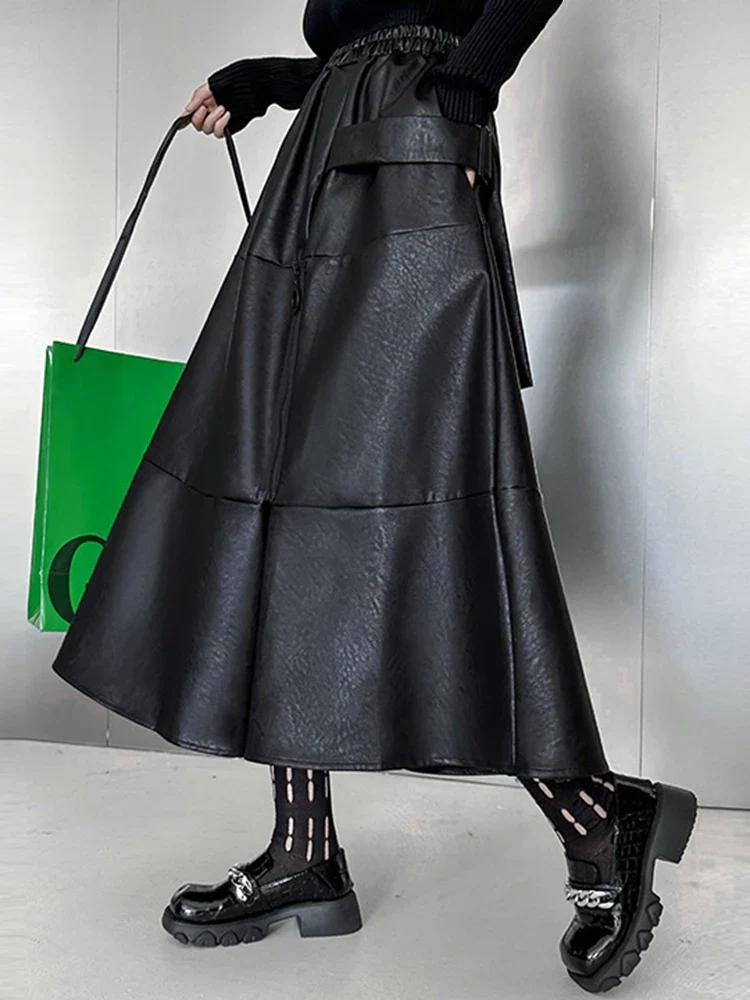 Women's Leather Skirt - Image 2
