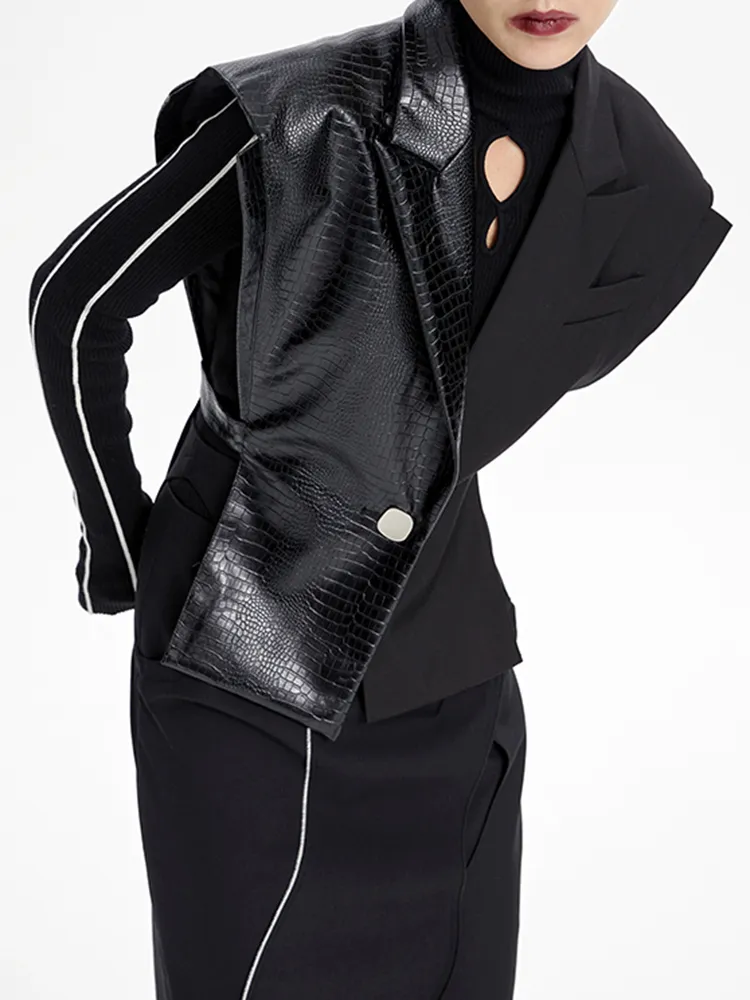 Women's Leather Vest - Image 2
