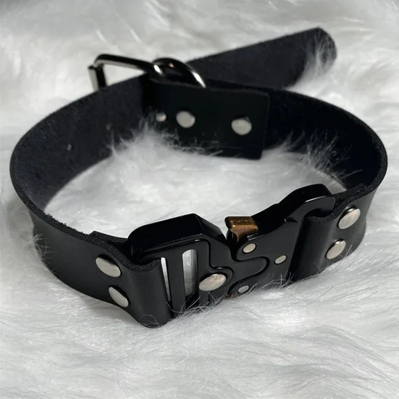 Women's Metal Choker - Image 3