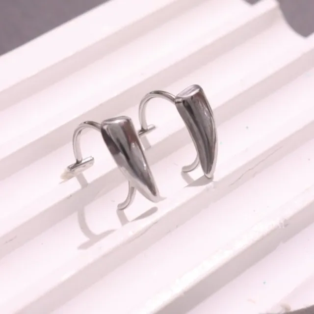 Women's Punk Lip Jewelry - Image 2